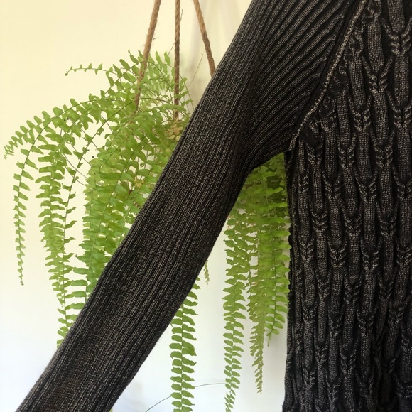 RVCA cable knit acid wash sweater - Picture 3 of 10